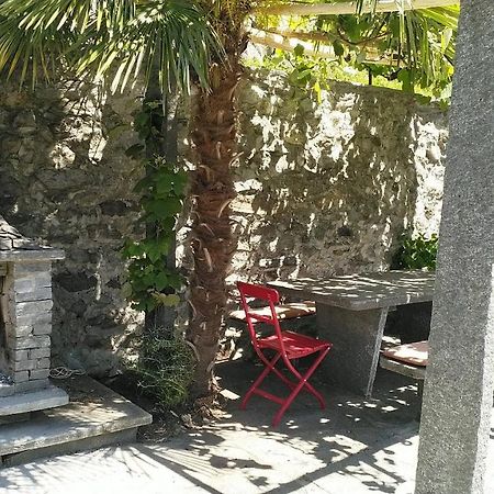 Residenza Americana Someo Bagian luar foto
